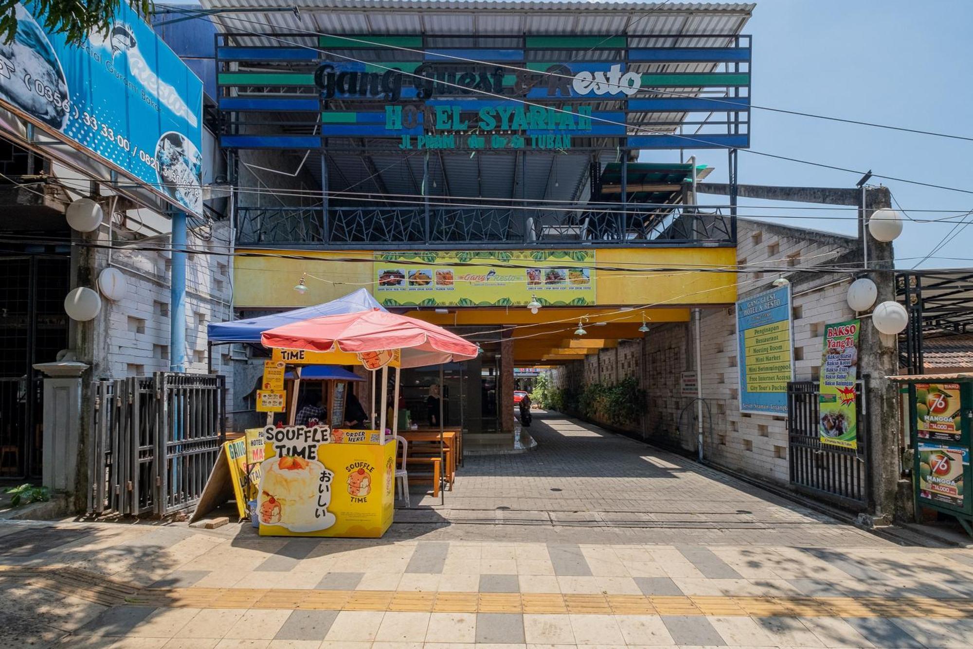 Reddoorz Syariah At Jalan Sunan Giri Tuban Tuban  Exteriör bild